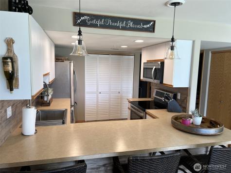 8997 Crescent Bar Road NW Quincy WA 98848