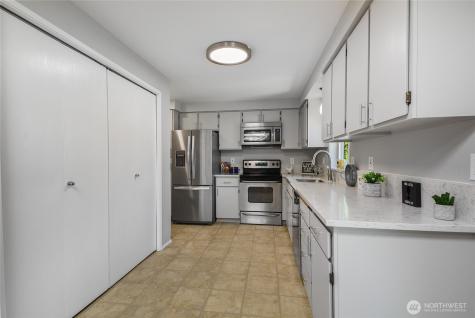 8332 47th Avenue NE Marysville WA 98270