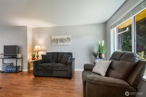 8332 47th Avenue NE Marysville WA 98270