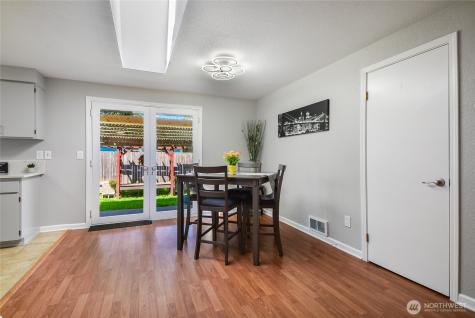 8332 47th Avenue NE Marysville WA 98270