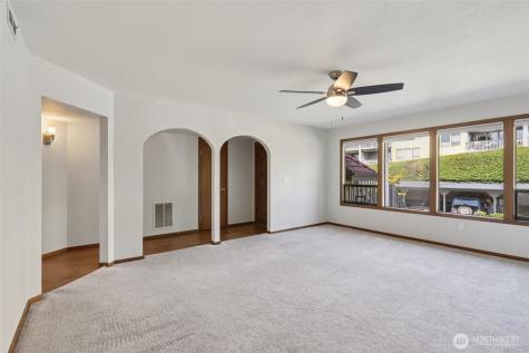 11620 100th Avenue NE Kirkland WA 98034