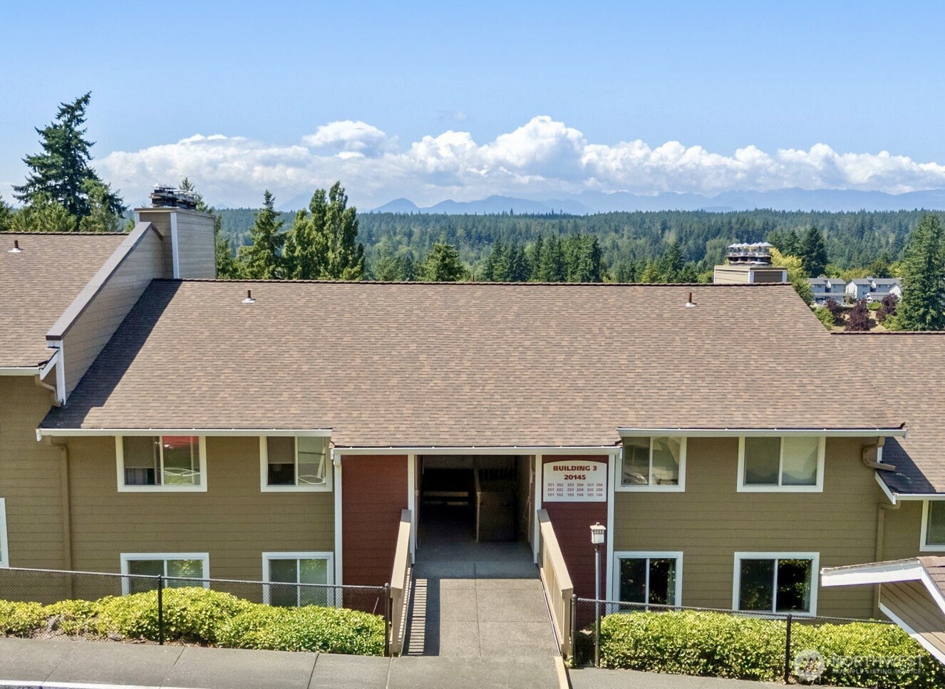 20145 Vikings Crest Loop NE Poulsbo WA 98370