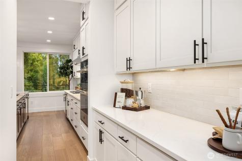 14862 NE 2nd Court Bellevue WA 98007