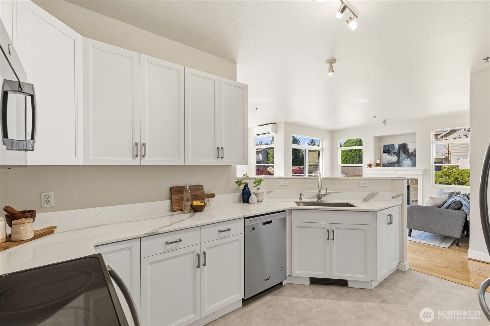 551 241st Lane SE Sammamish WA 98074