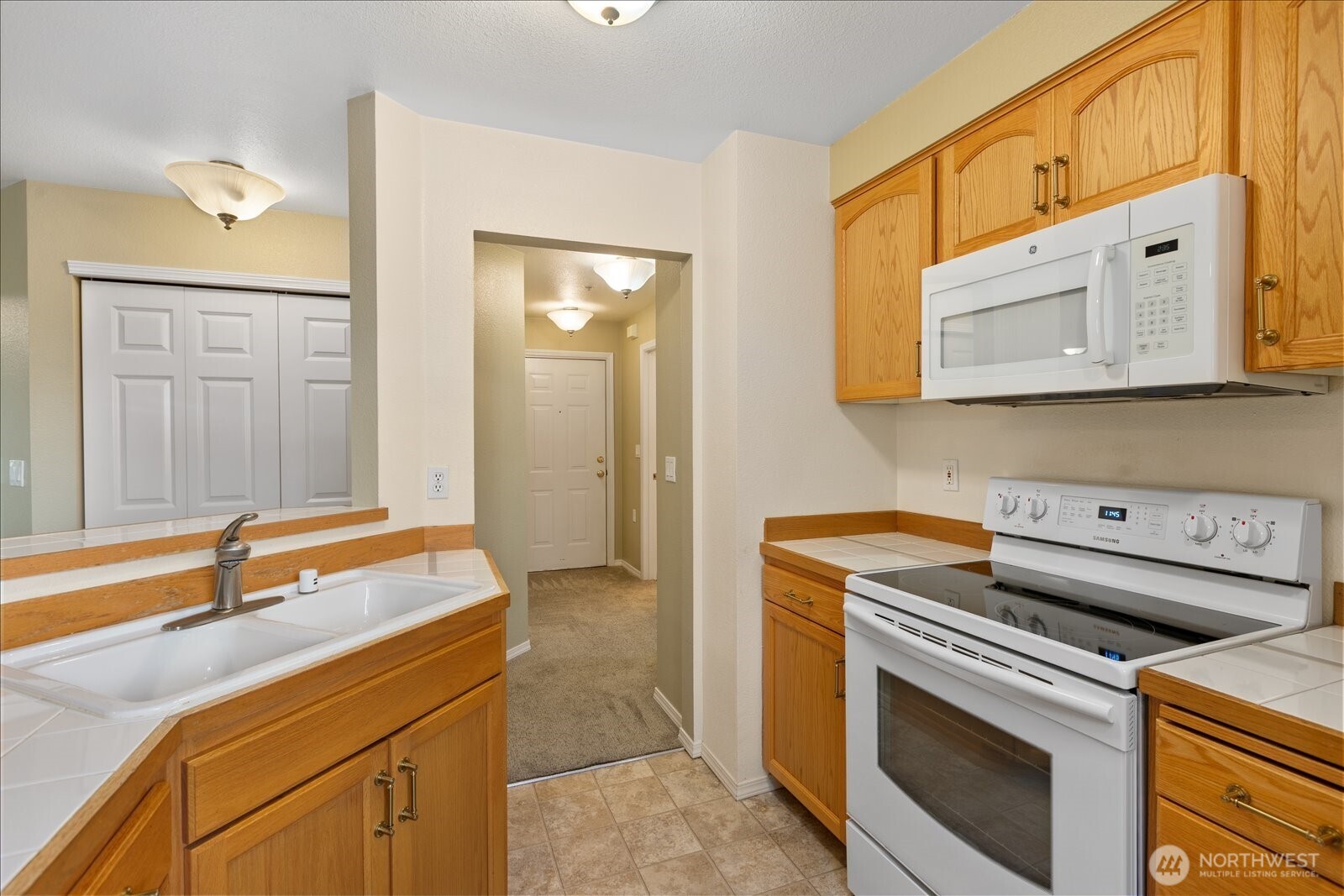 5731 12th Avenue W Everett WA 98203