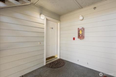 5731 12th Avenue W Everett WA 98203