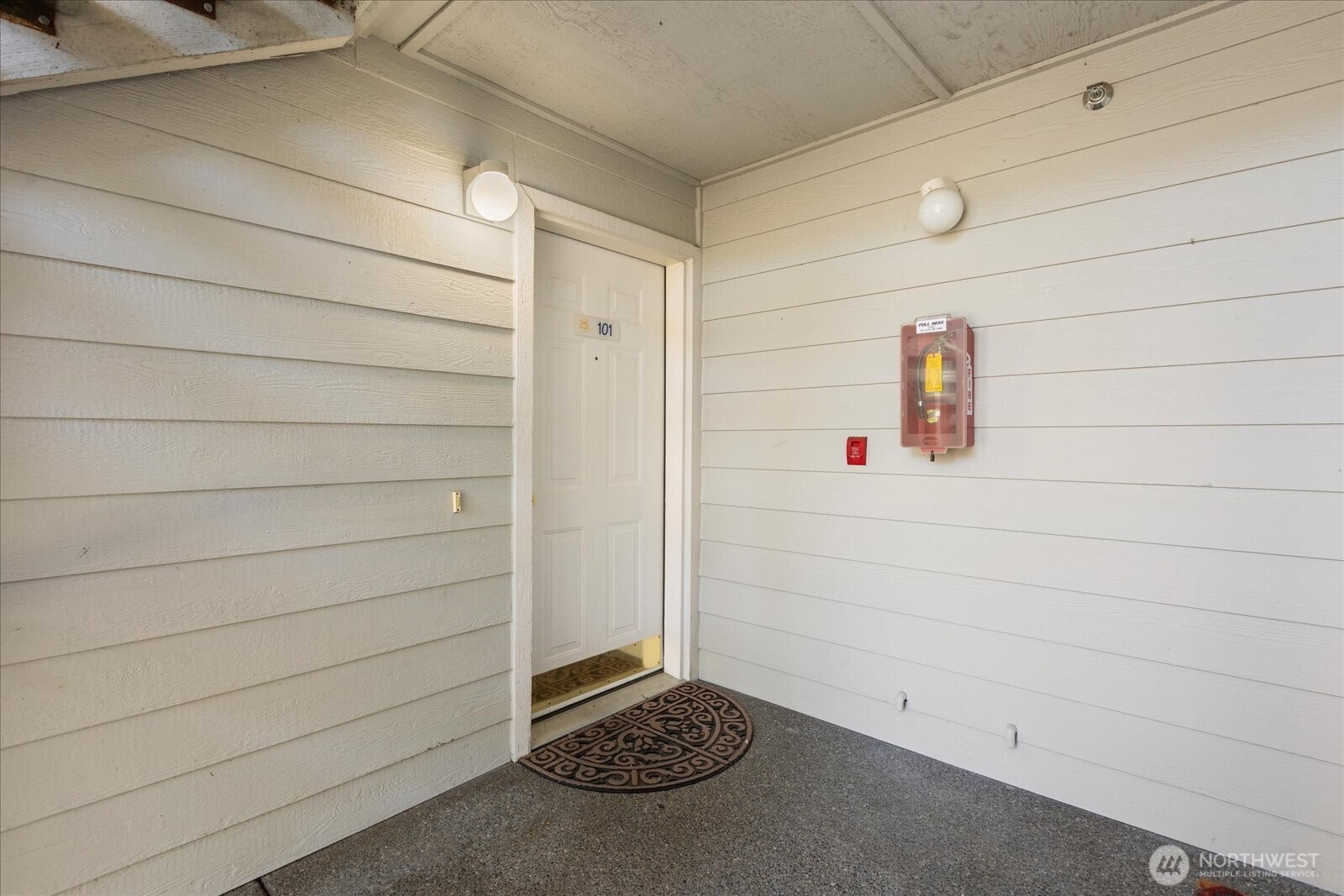 5731 12th Avenue W Everett WA 98203