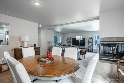 433 W Webster Chelan WA 98816