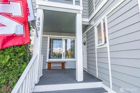 433 W Webster Chelan WA 98816