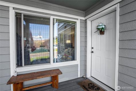 433 W Webster Chelan WA 98816