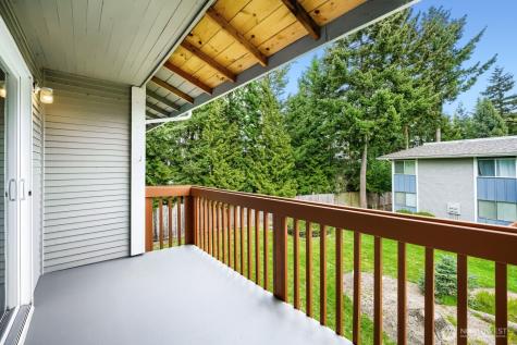 17208 NE 45th Street Redmond WA 98052