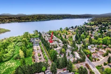 17208 NE 45th Street Redmond WA 98052