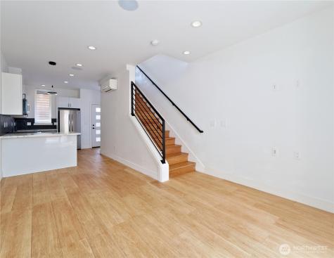 14023 Greenwood Avenue N Seattle WA 98133