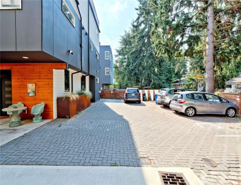14023 Greenwood Avenue N Seattle WA 98133