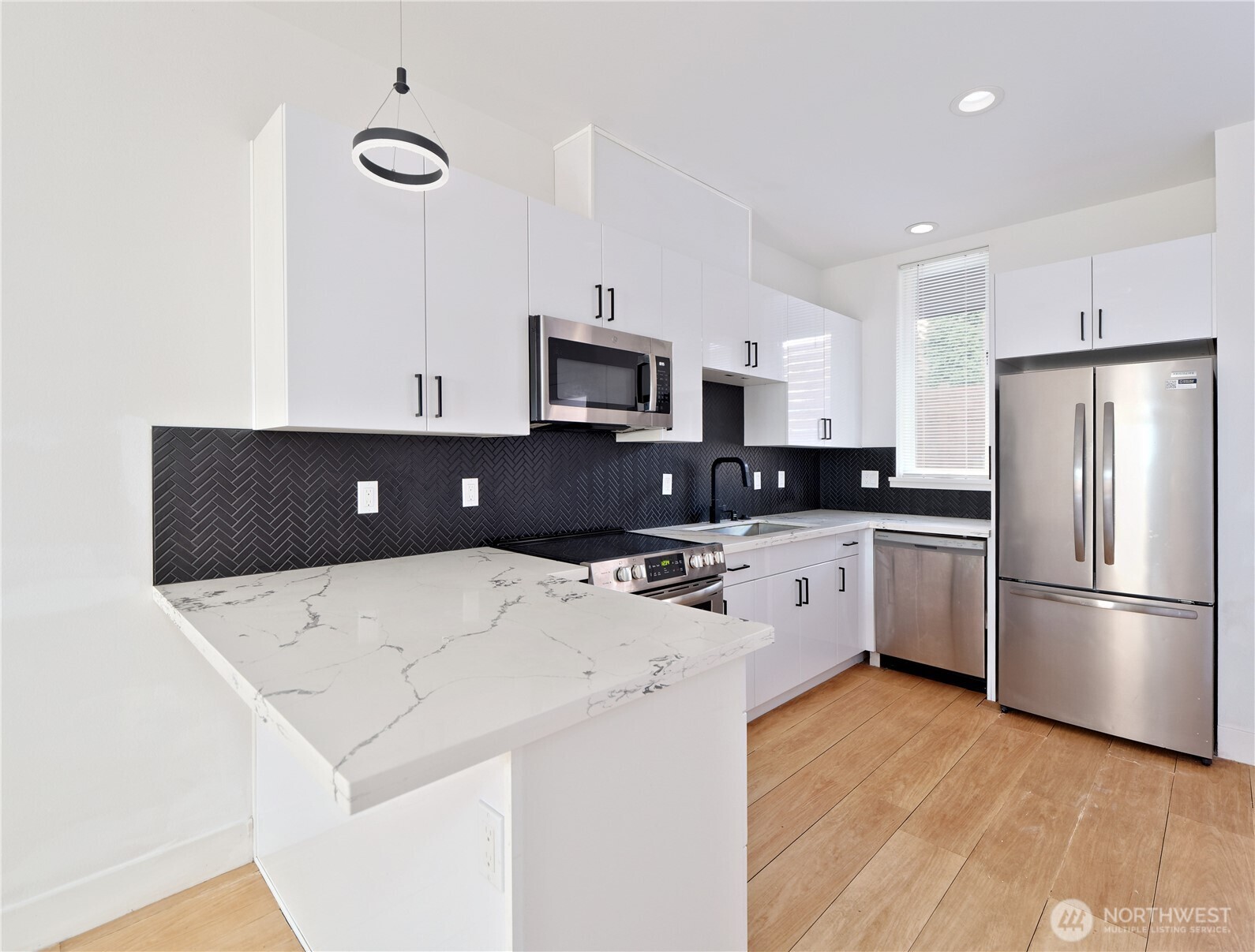 14023 Greenwood Avenue N Seattle WA 98133