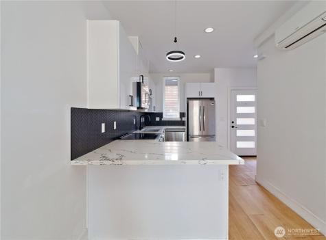 14023 Greenwood Avenue N Seattle WA 98133