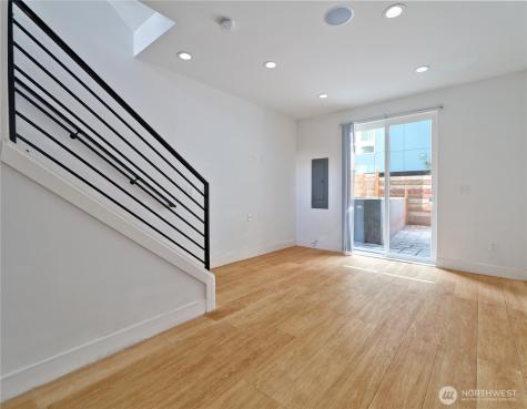 14023 Greenwood Avenue N Seattle WA 98133