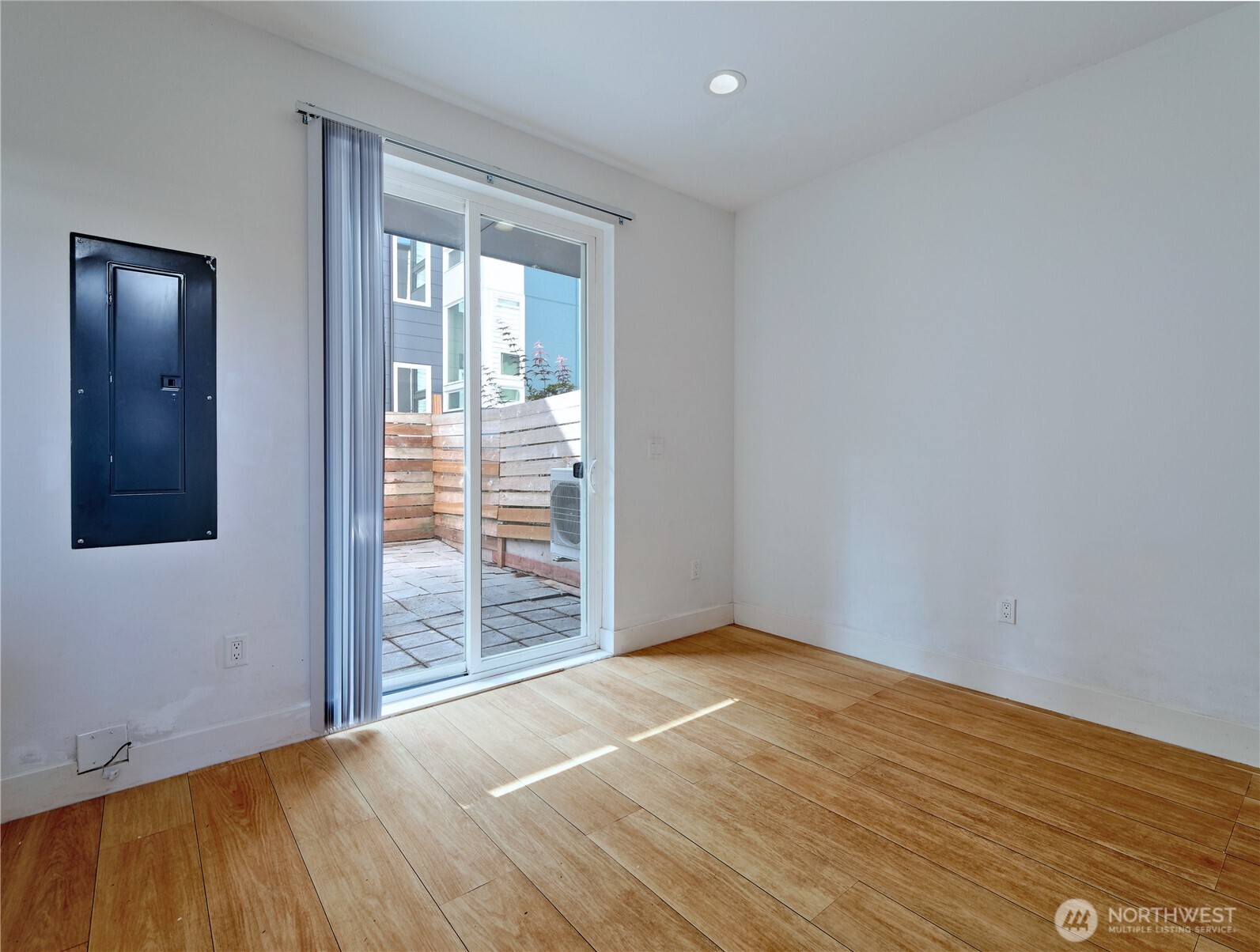 14023 Greenwood Avenue N Seattle WA 98133