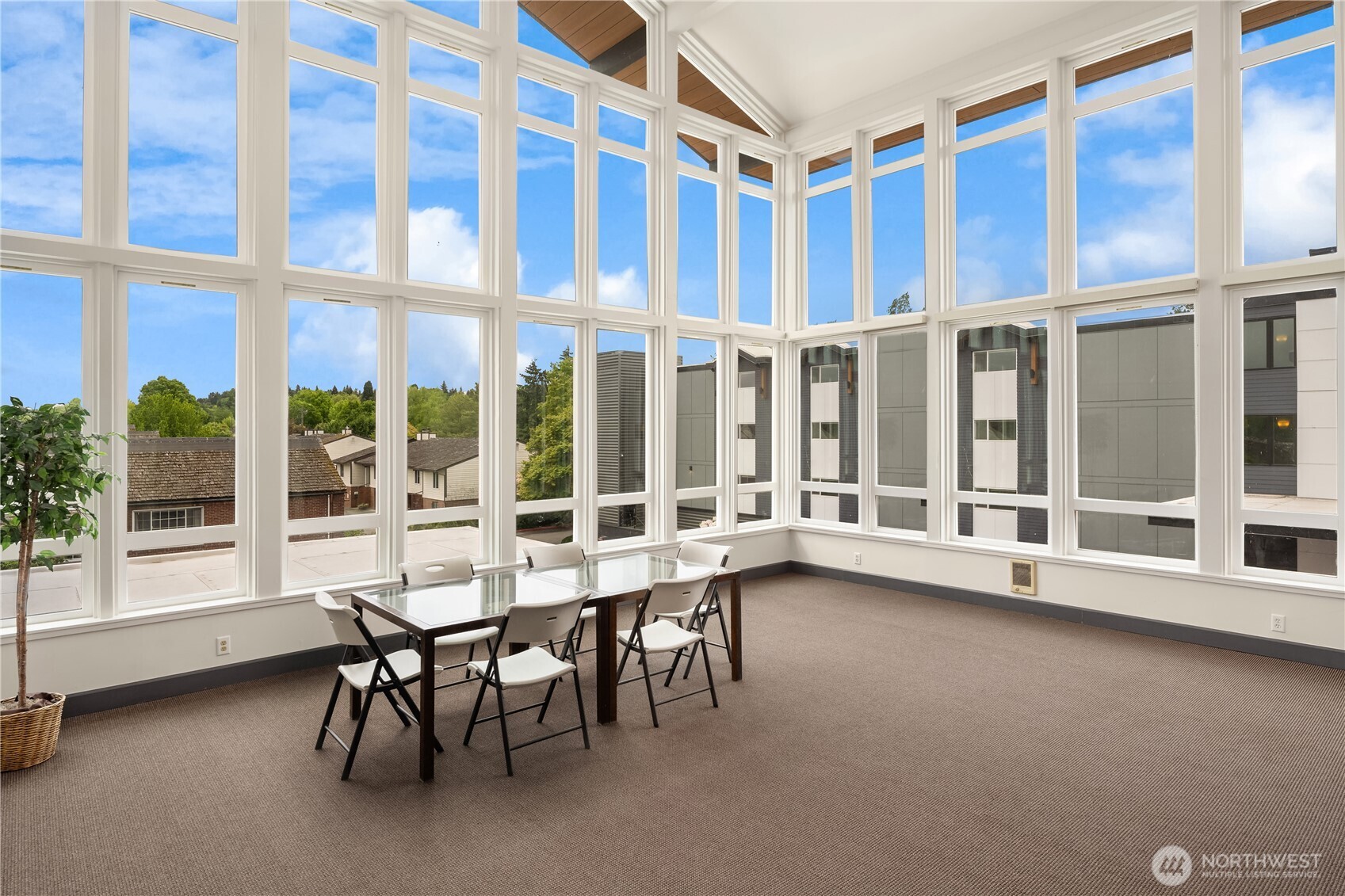 2501 Canterbury Lane E Seattle WA 98112