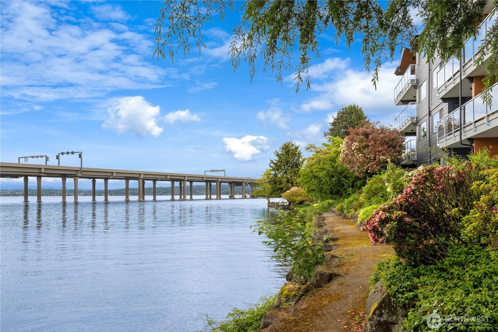 2501 Canterbury Lane E Seattle WA 98112