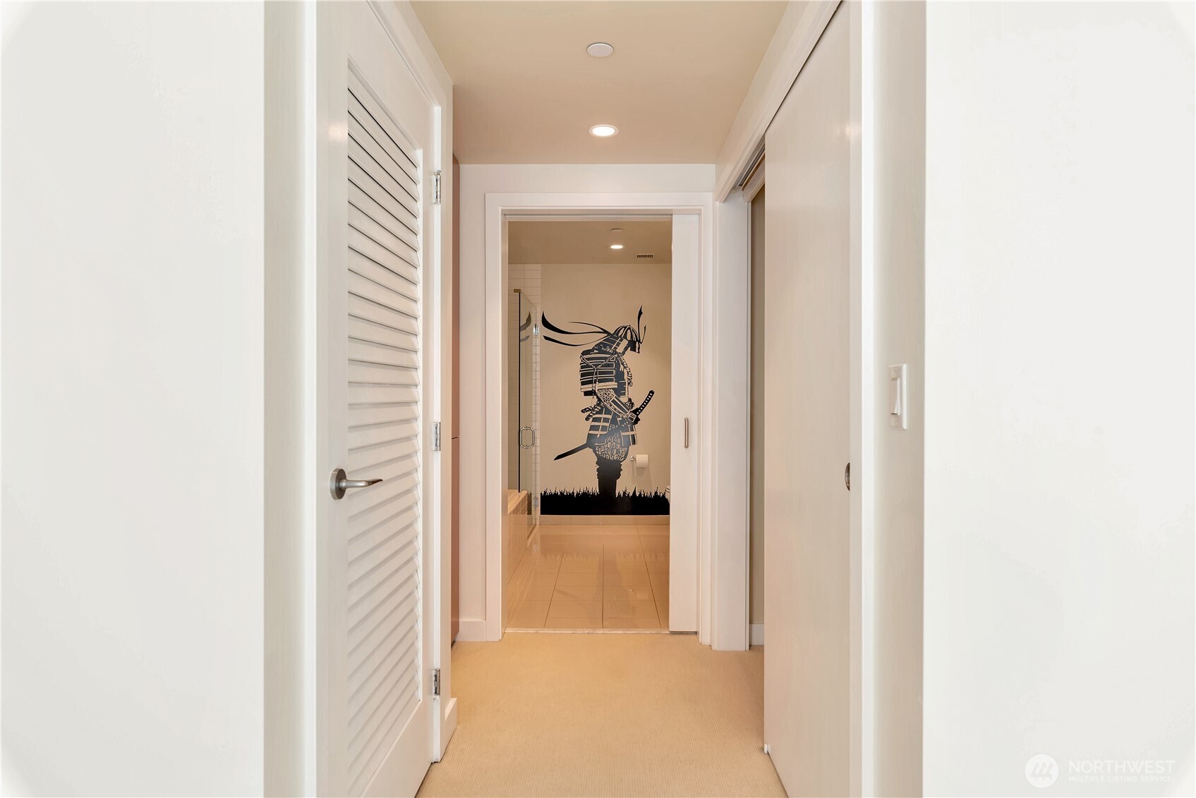 909 5th Avenue Seattle WA 98104