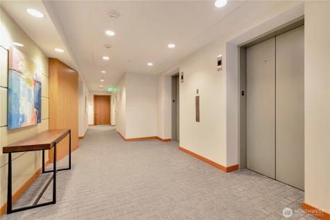 909 5th Avenue Seattle WA 98104