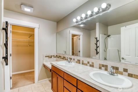 1727 98th Pl SW Everett WA 98204