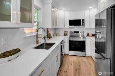 560 NE Alder Street Issaquah WA 98027