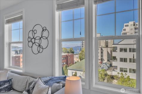 530 4th Avenue W Seattle WA 98119