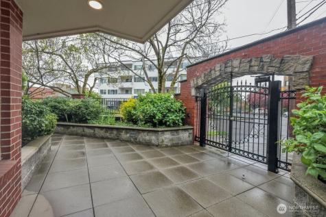 530 4th Avenue W Seattle WA 98119