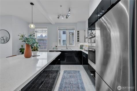 530 4th Avenue W Seattle WA 98119