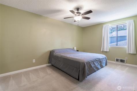 1820 330th Street S Federal Way WA 98003