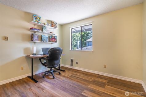 1820 330th Street S Federal Way WA 98003