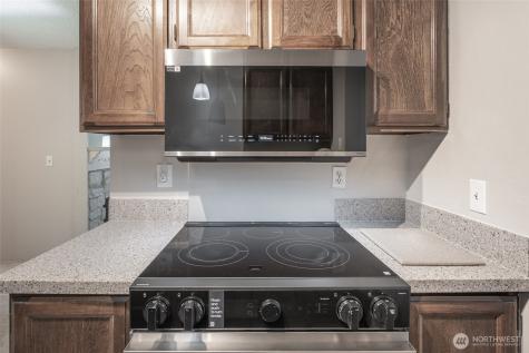 1820 330th Street S Federal Way WA 98003