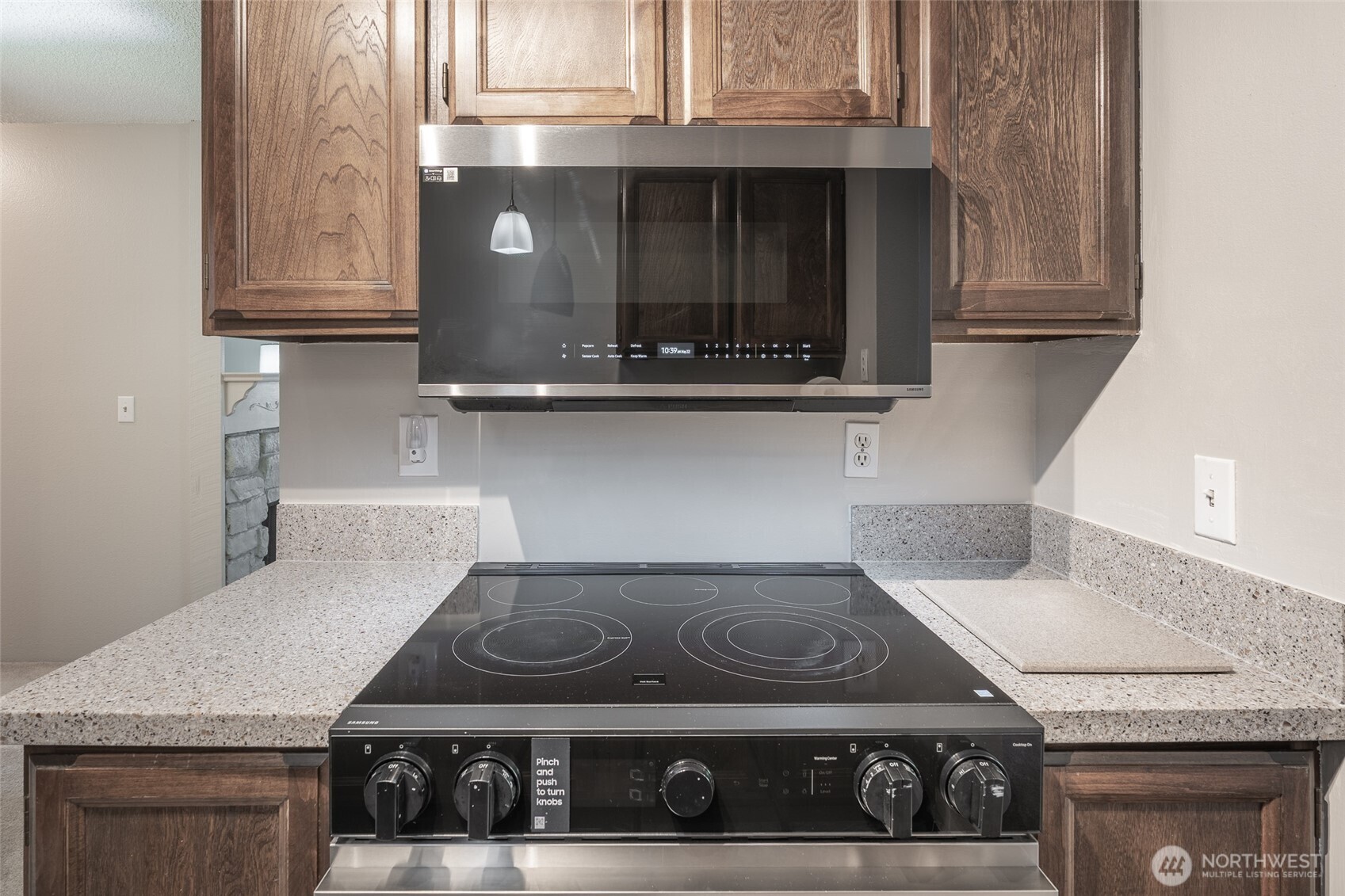 1820 330th Street S Federal Way WA 98003