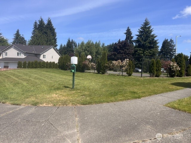 5810 137th Place SE Everett WA 98208