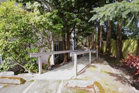 1009 112th Street SE Everett WA 98204