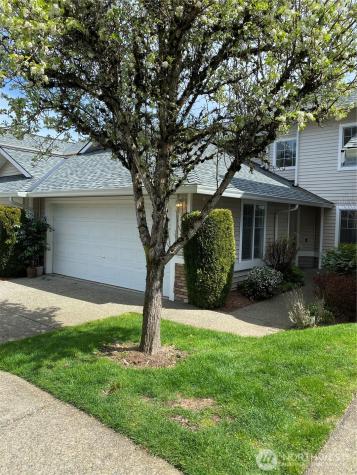22534 43rd Avenue S Kent WA 98032