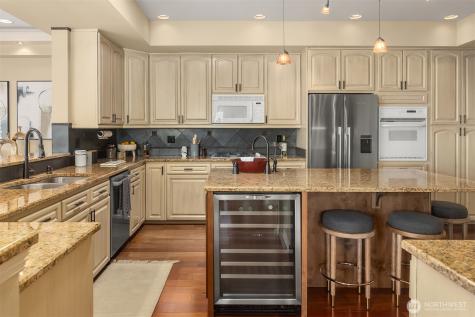 111 Main Street Edmonds WA 98020