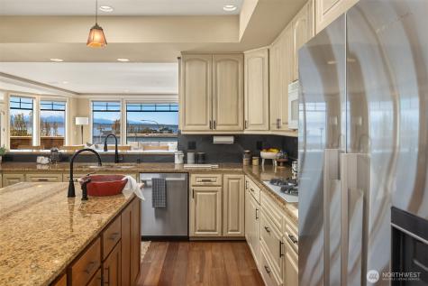 111 Main Street Edmonds WA 98020