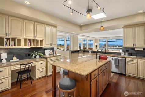 111 Main Street Edmonds WA 98020