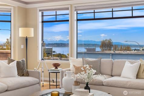111 Main Street Edmonds WA 98020