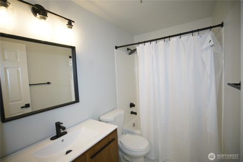 215 SW 100th Street Everett WA 98201