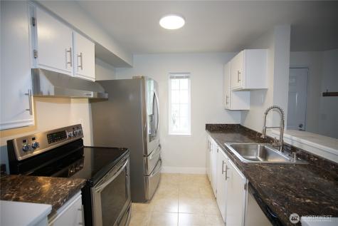 215 SW 100th Street Everett WA 98201