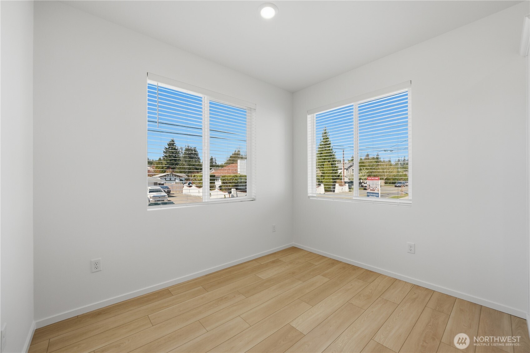 9811 31st Avenue SE Everett WA 98208