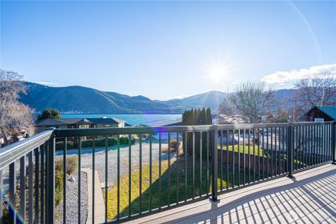 744 Wapato Way Manson WA 98831