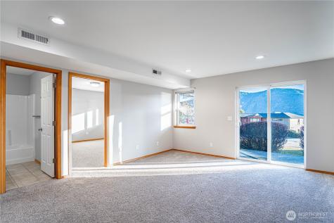 744 Wapato Way Manson WA 98831