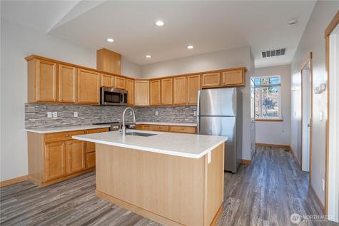 744 Wapato Way Manson WA 98831