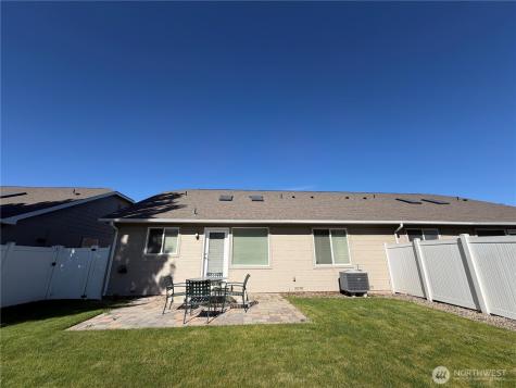 913 S 90th Avenue Yakima WA 98908