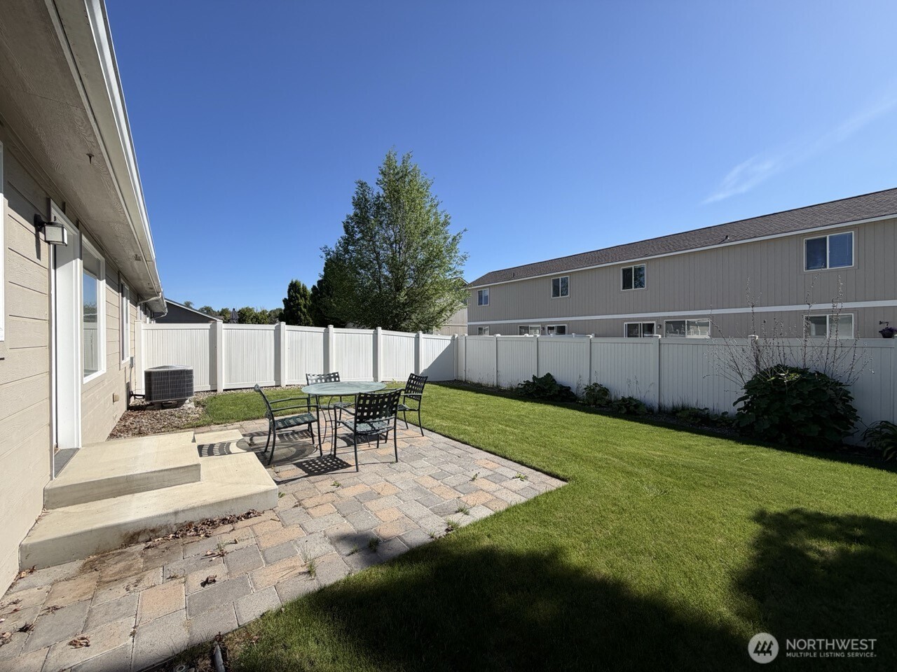 913 S 90th Avenue Yakima WA 98908
